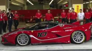 F1よりうるせぇぇww フェラーリFXX Kが爆音を炸裂させちゃうよ
