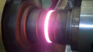 【驚愕】大型トレーラーのホイールを一瞬で作っちゃう
