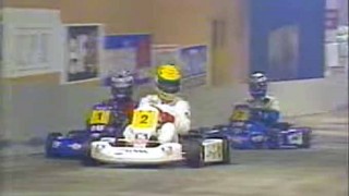 世界最高峰のF1ドライバー アイルトン・セナ、アラン・プロストがカートレースで大人げなくガチバトル。最終決戦の勝者はどちらに?