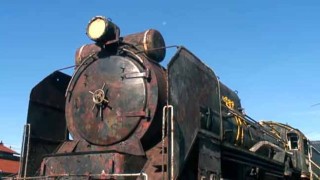 【感動】ボロボロに朽ち果てたD51お化け蒸気機関車を、有志の方々が綺麗に再生！